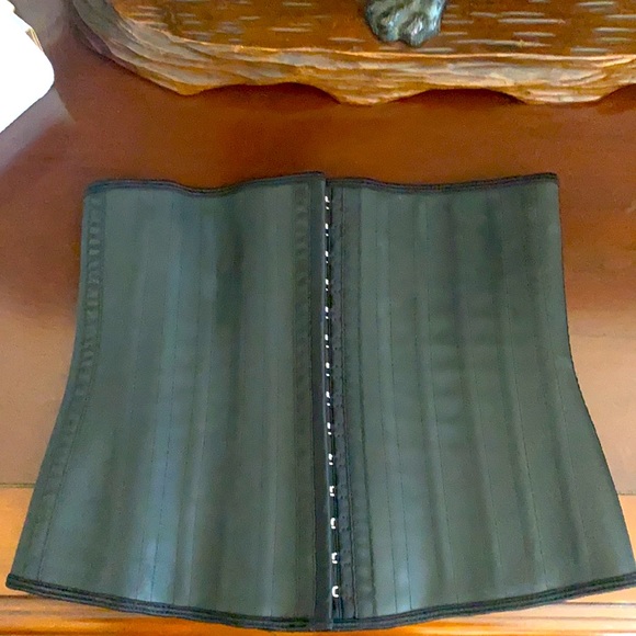 Waist trainer- MALA - Picture 6 of 6